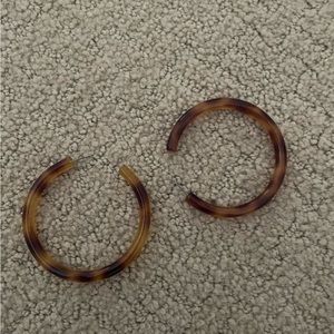Turtoise acrylic hoops